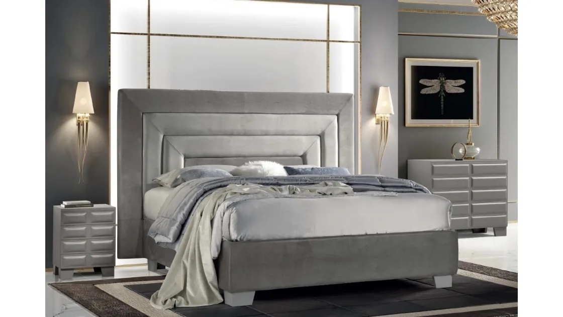 Letto in pelle con testiera imponente Rigoletto di Stilfar Italia