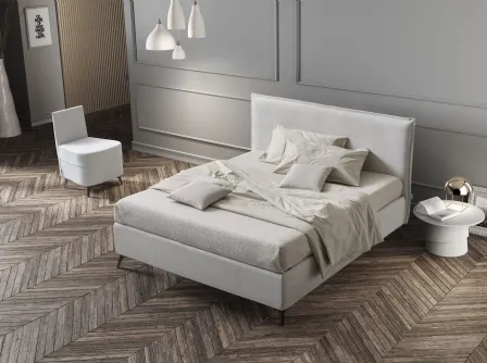 Letto in tessuto con testiera liscia Beatrice di Stilfar