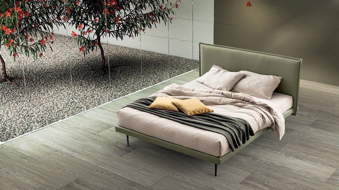 Letto in tessuto con testiera Beatrice di Stilfar