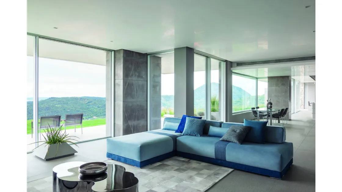 Divano con penisola Merk di Fabbri Salotti