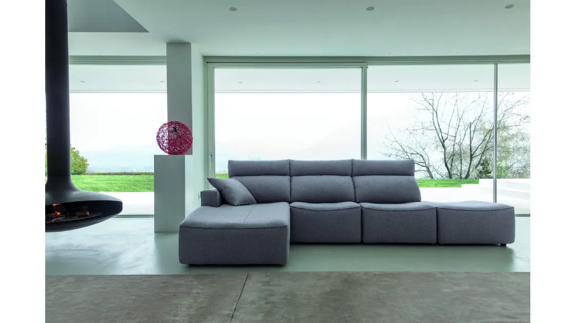 Divano con penisola Sabik di Fabbri Salotti