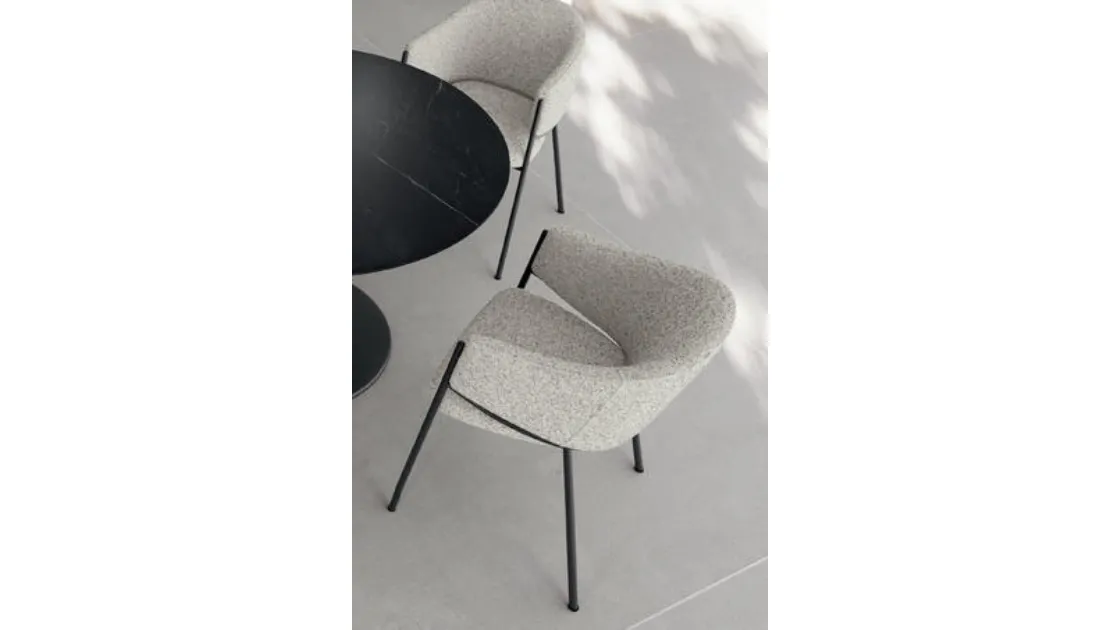 Sedia Medea in tessuto di Stones