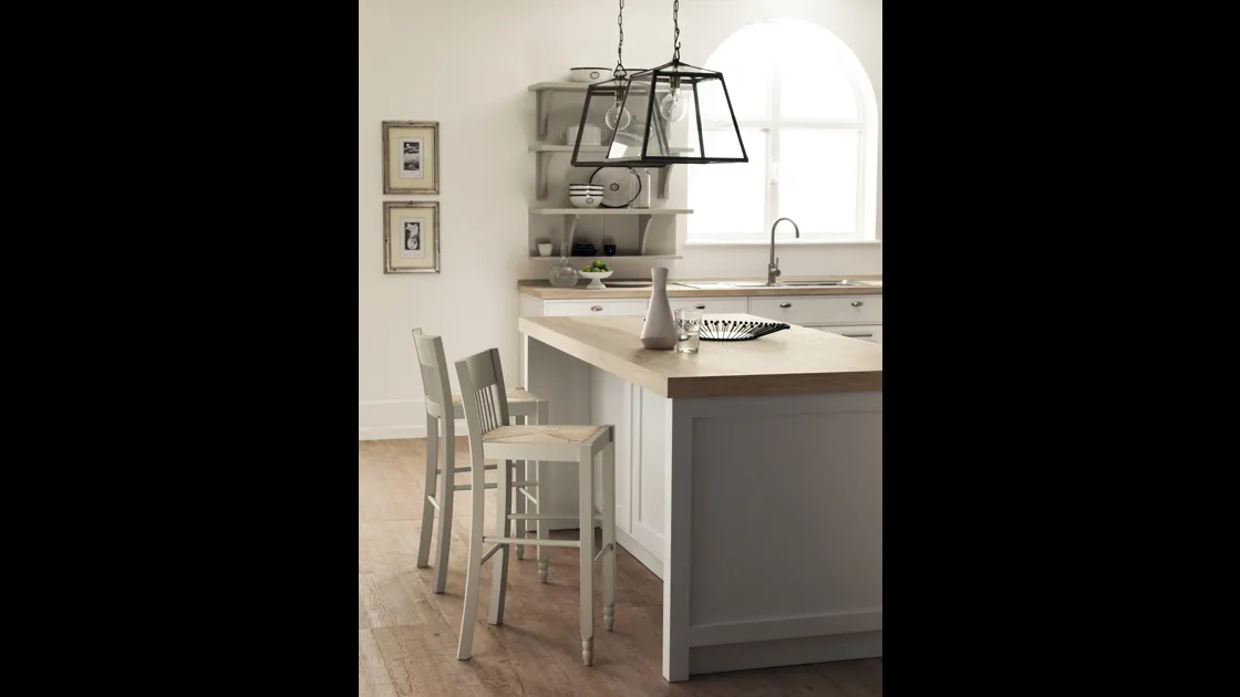 Sgabello Gea in legno massello di Scavolini