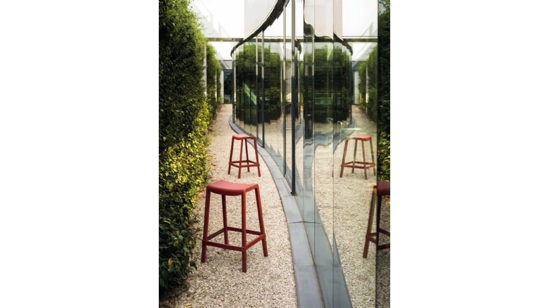 Sgabello Dome267 in polipropilene di Scavolini