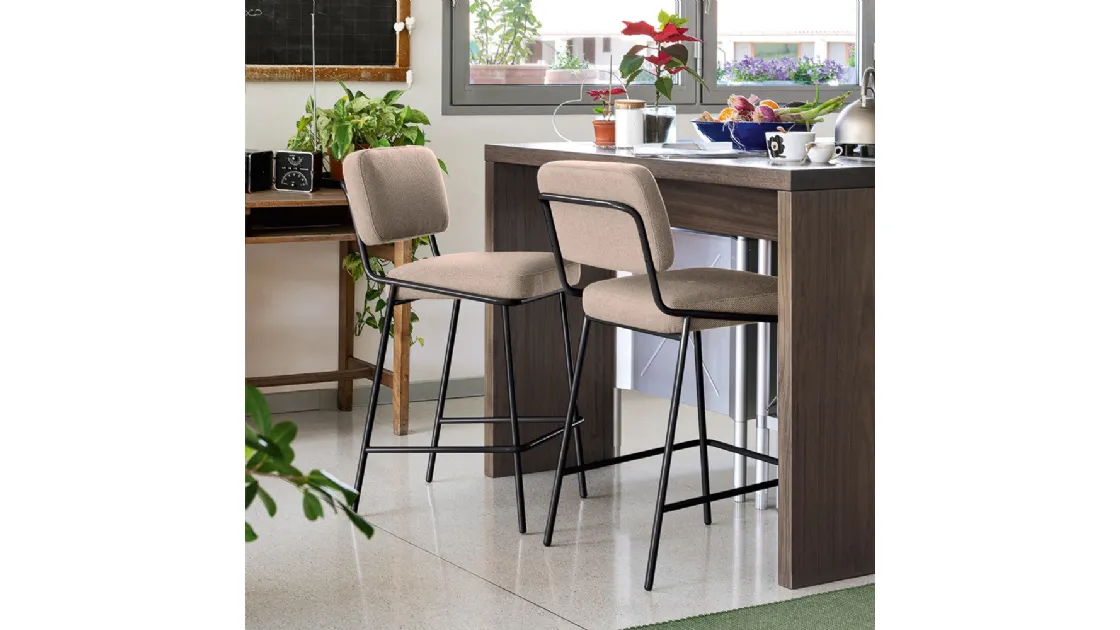 Sgabello in tessuto Sixty di Connubia