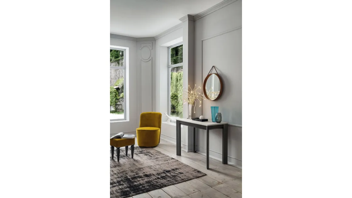 Tavolo consolle allungabile Steave con top in HPL e gambe in alluminio di La Primavera