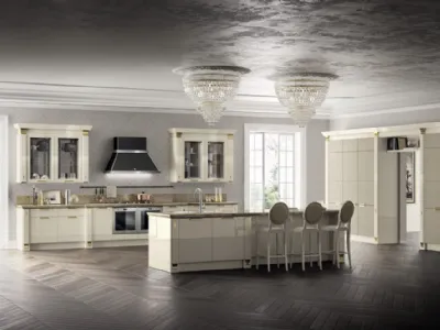 Cucina Classica Exclusiva 04 in laccato lucido Panna Porcellana di Scavolini