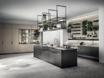 Cucina Moderna Mia 01 in Acciaio Scuro e Biomalta Argilla Dehli di Scavolini